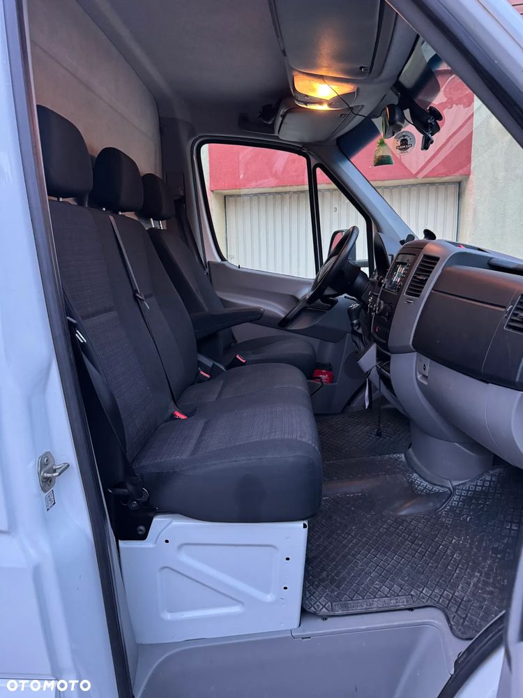 Mercedes-Benz SPRINTER - 23