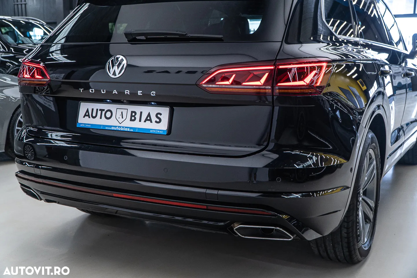 Volkswagen Touareg 3.0 V6 TDI 4Motion DPF Automatik R-Line - 13