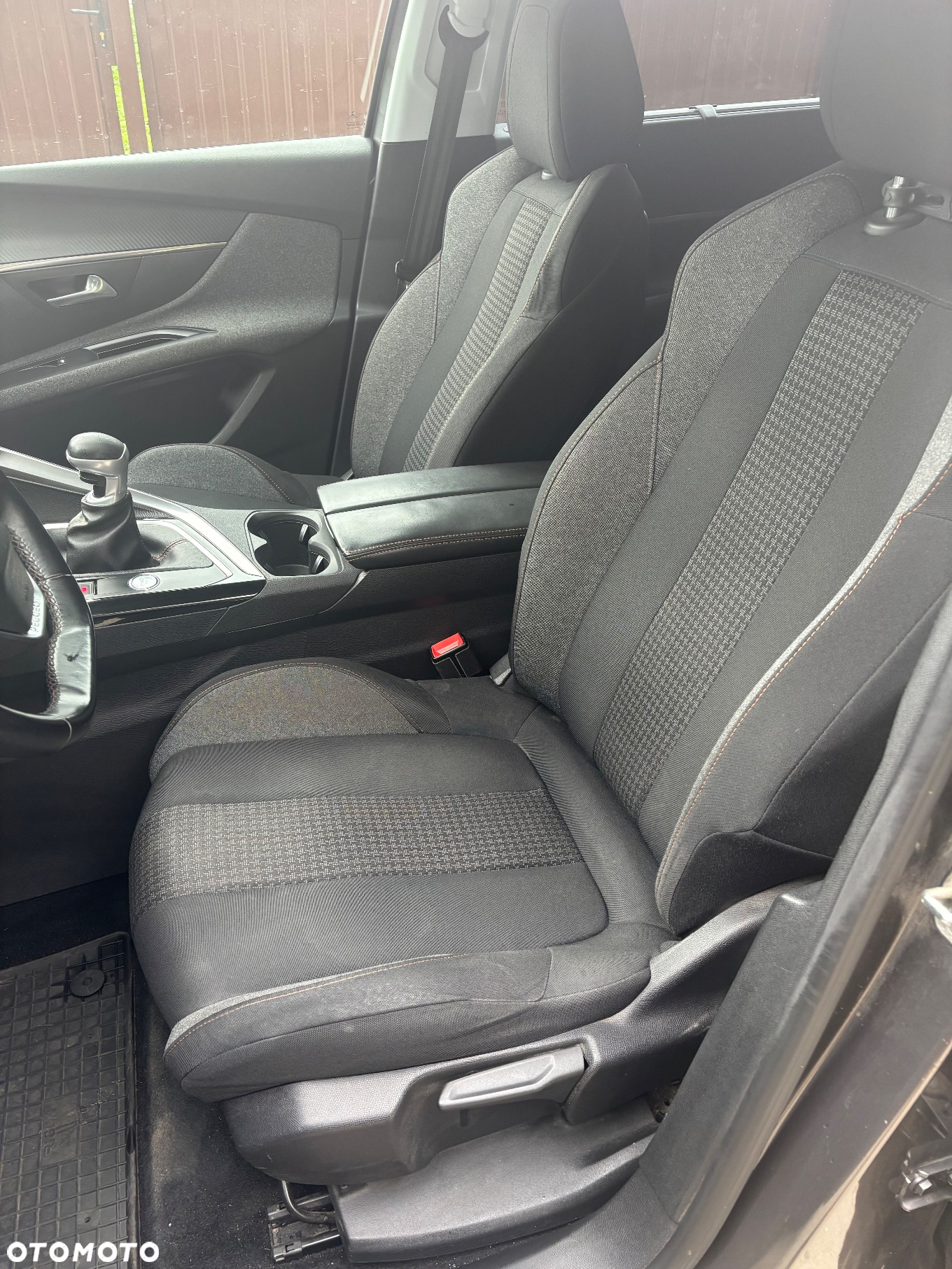 Peugeot 5008 1.2 PureTech Allure S&S - 12