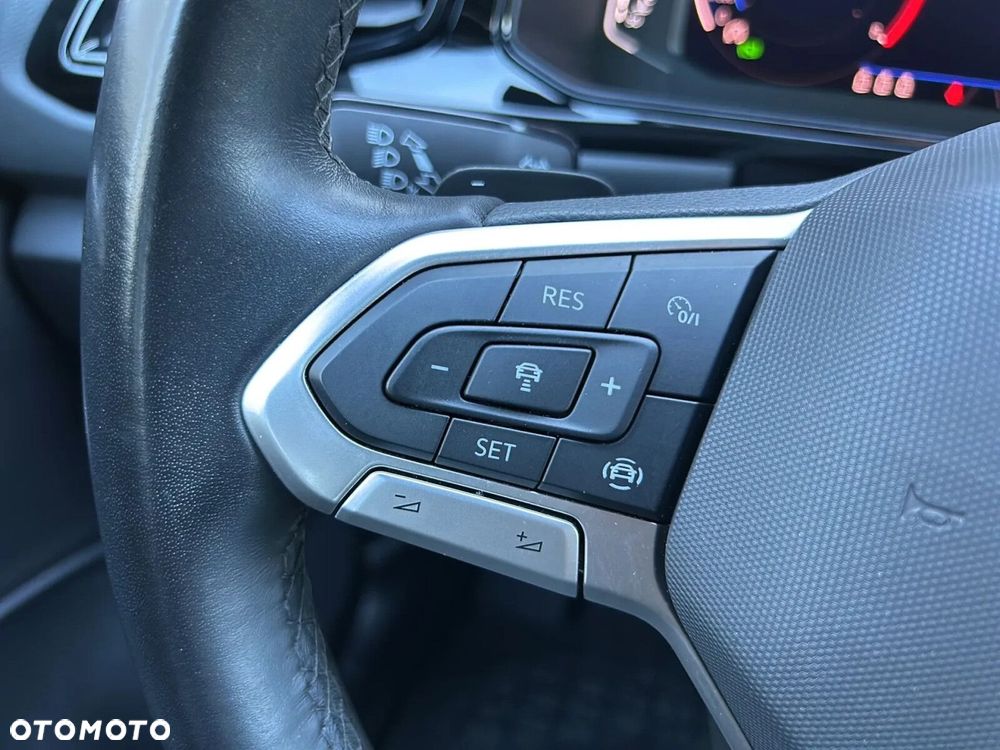 Volkswagen T-Roc 1.5 TSI Style DSG - 22