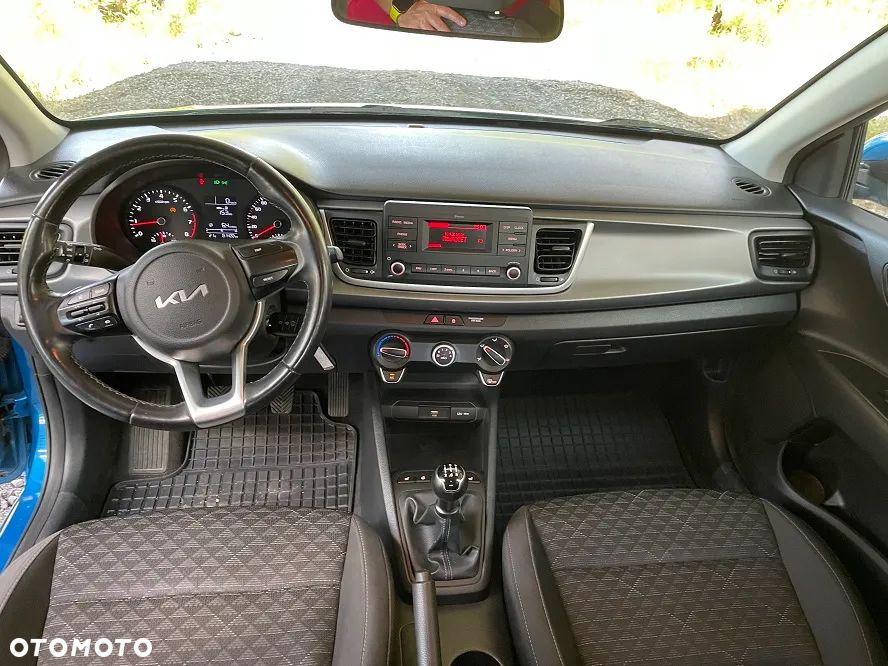 Kia Rio 1.2 L - 15
