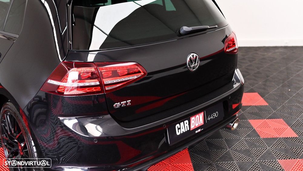VW Golf 2.0 TSi GTi DSG - 24