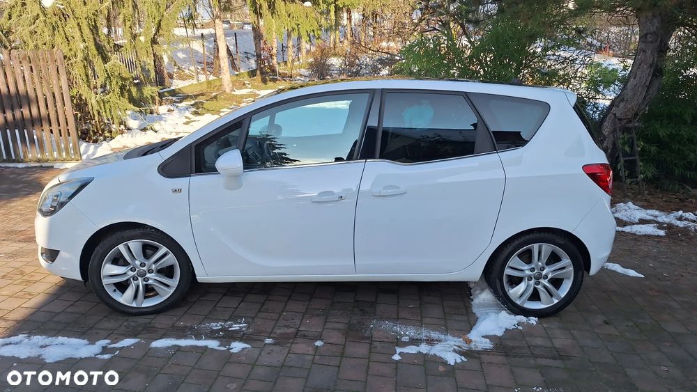 Opel Meriva 1.4 T Cosmo S&S - 4