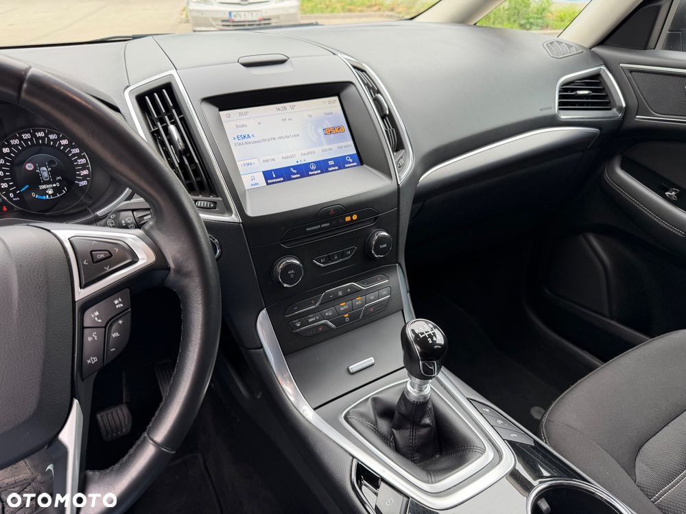 Ford Galaxy 1.5 EcoBoost S&S TITANIUM - 11