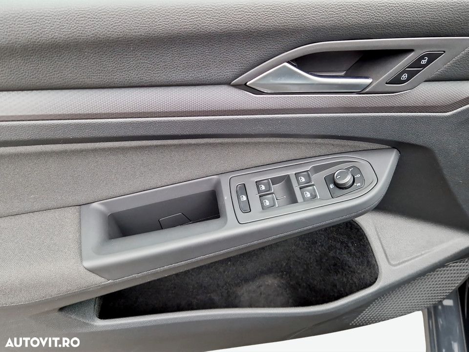 Volkswagen Golf 1.5 eTSI OPF DSG Life - 15