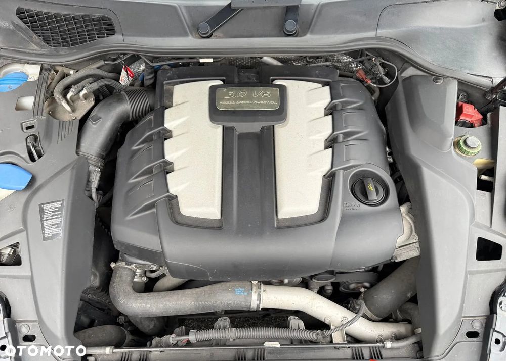 Porsche Cayenne Tiptronic S - 16