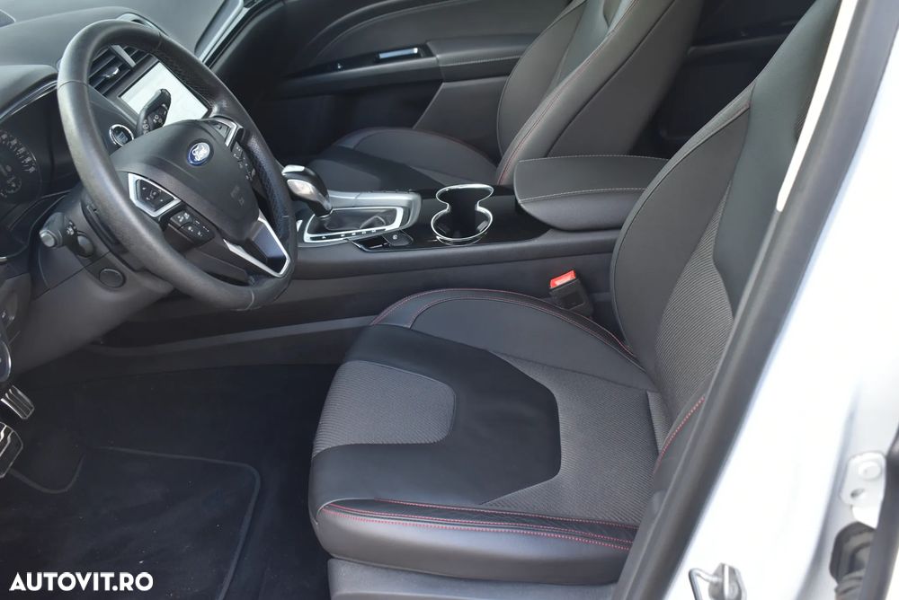 Ford Mondeo 2.0 EcoBoost Titanium - 12