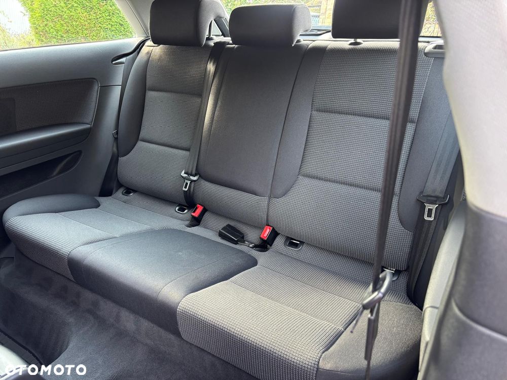 Audi A3 3-drzwiowe 1.6 Ambition - 11