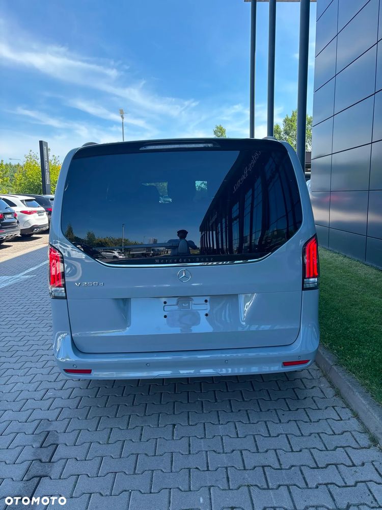 Mercedes-Benz Klasa V 250 d 9G-Tronic Style (d³ugi) - 8