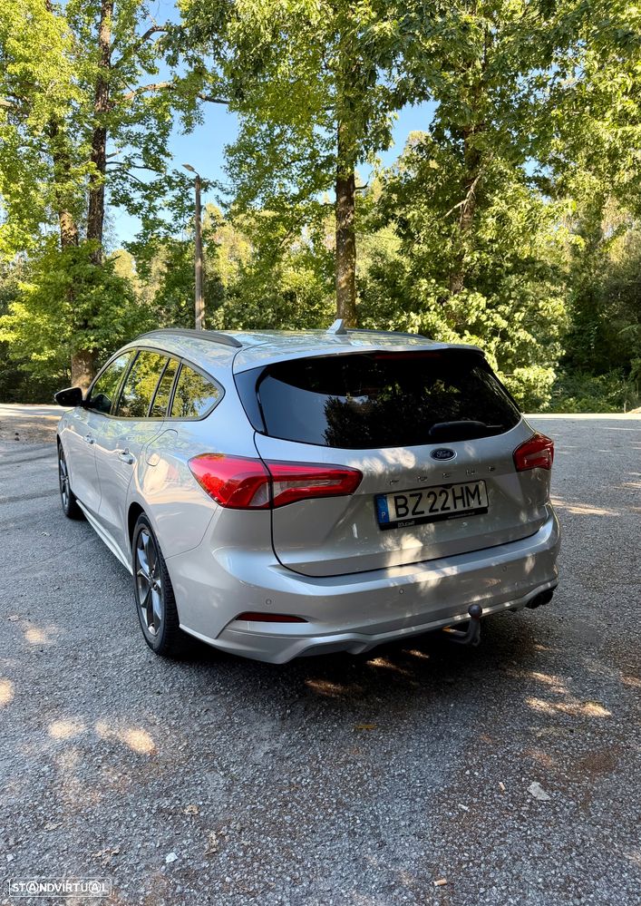 Ford Focus SW 1.0 EcoBoost Hybrid ST-LINE X — fotografia 5