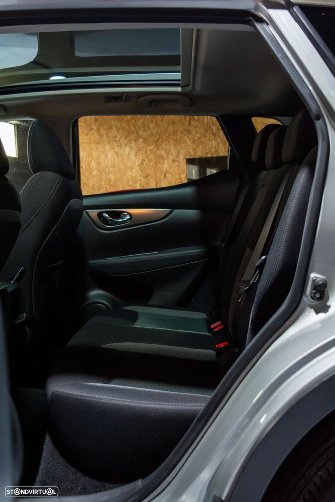 Nissan Qashqai 1.5 dCi Tekna - 9