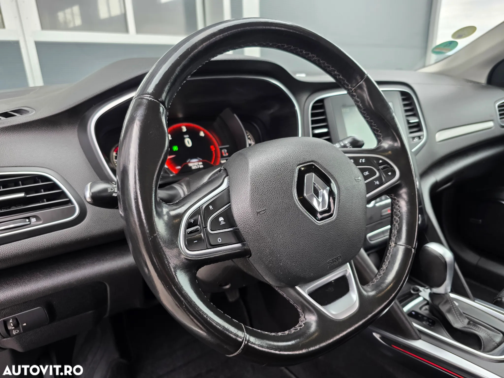 Renault Megane Grandtour dCi 110 FAP EDC BOSE Edition - 30