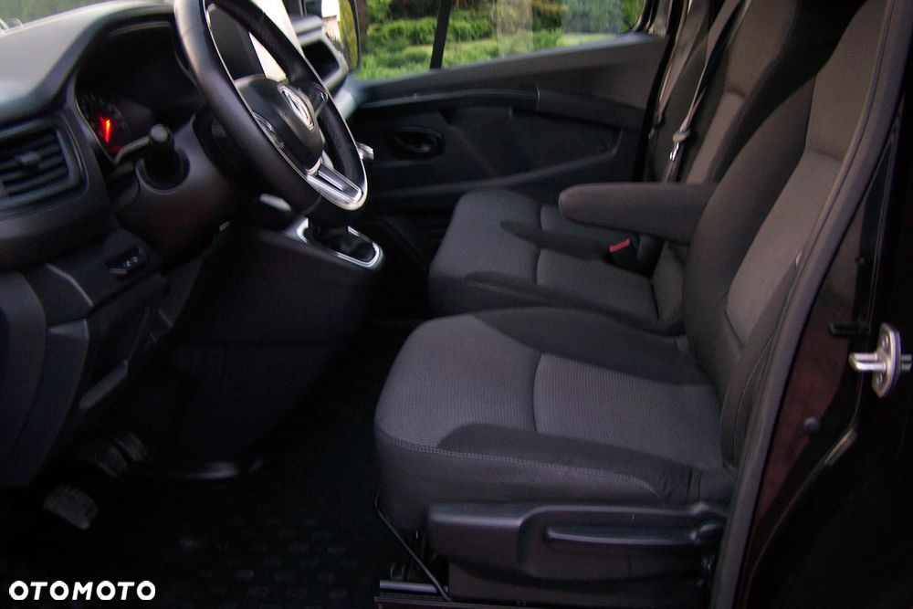 Renault Trafic - 12