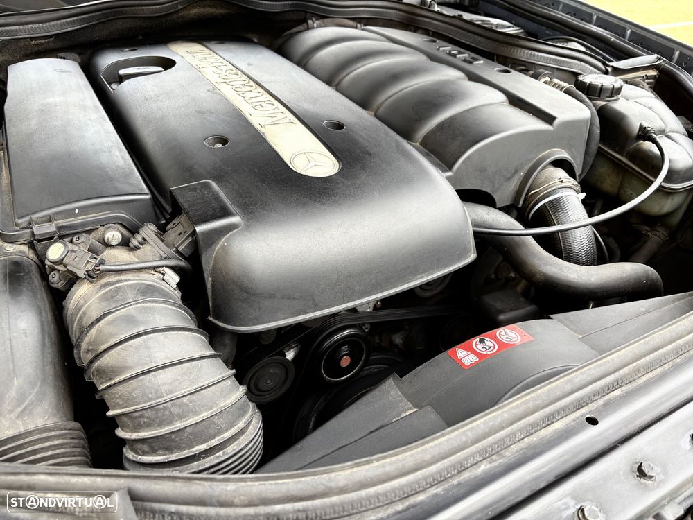 Mercedes-Benz E 220 CDI Auto Avantgarde - 24