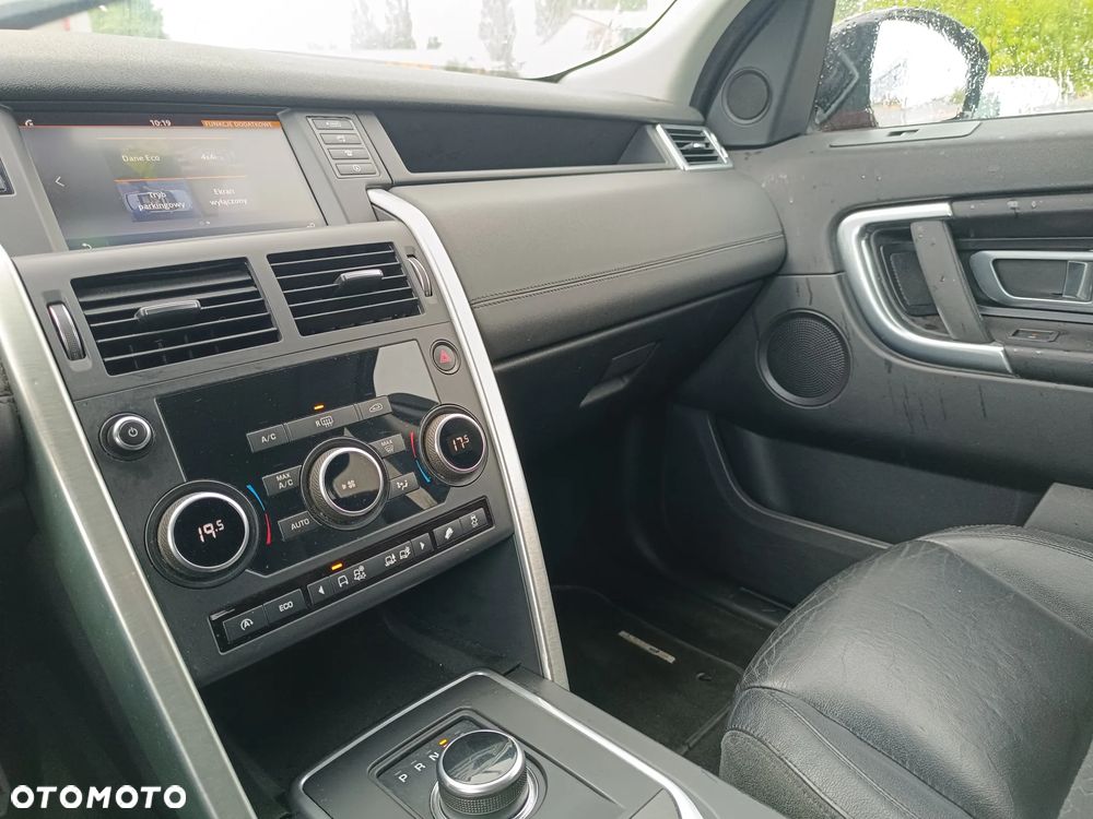 Land Rover Discovery Sport TD4 SkyView Edition - 13