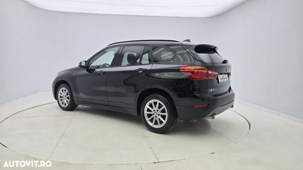 BMW X1 - 10