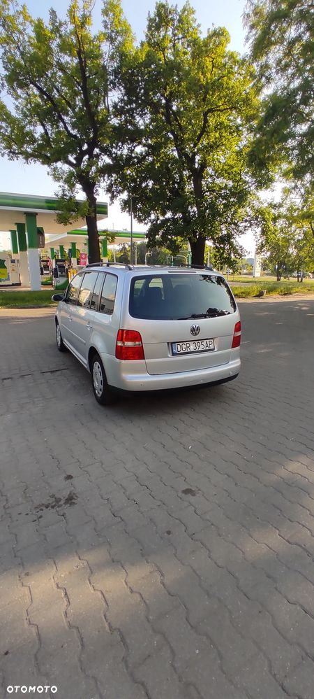 Volkswagen Touran 1.6 - 7