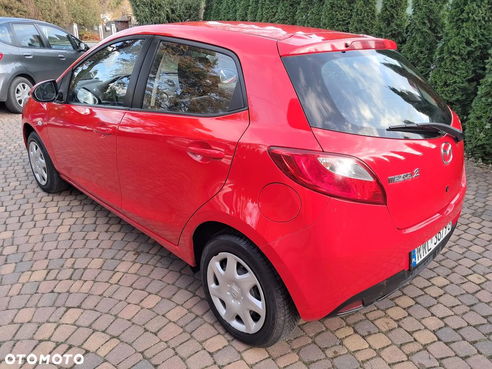 Mazda 2 - 4
