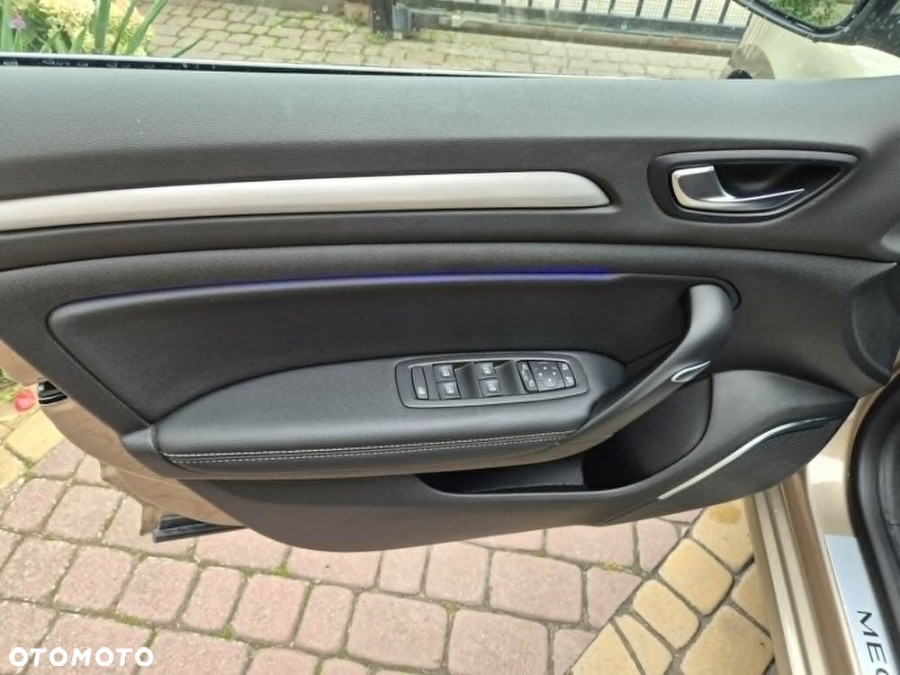Renault Megane 1.6 SCe Intens - 28