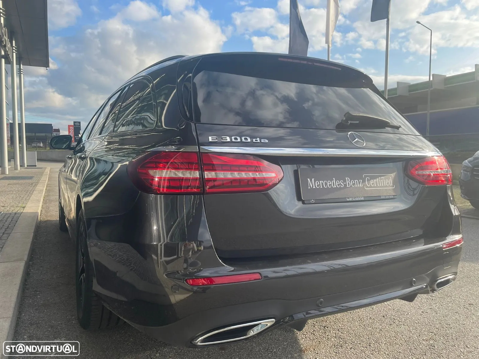 Mercedes-Benz E 300 de AMG Line - 8