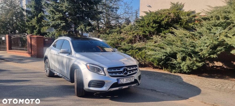 Mercedes-Benz GLA 250 4Matic 7G-DCT AMG Line - 14