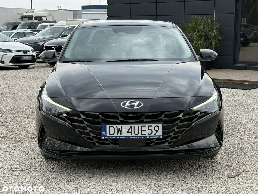 Hyundai Elantra - 9