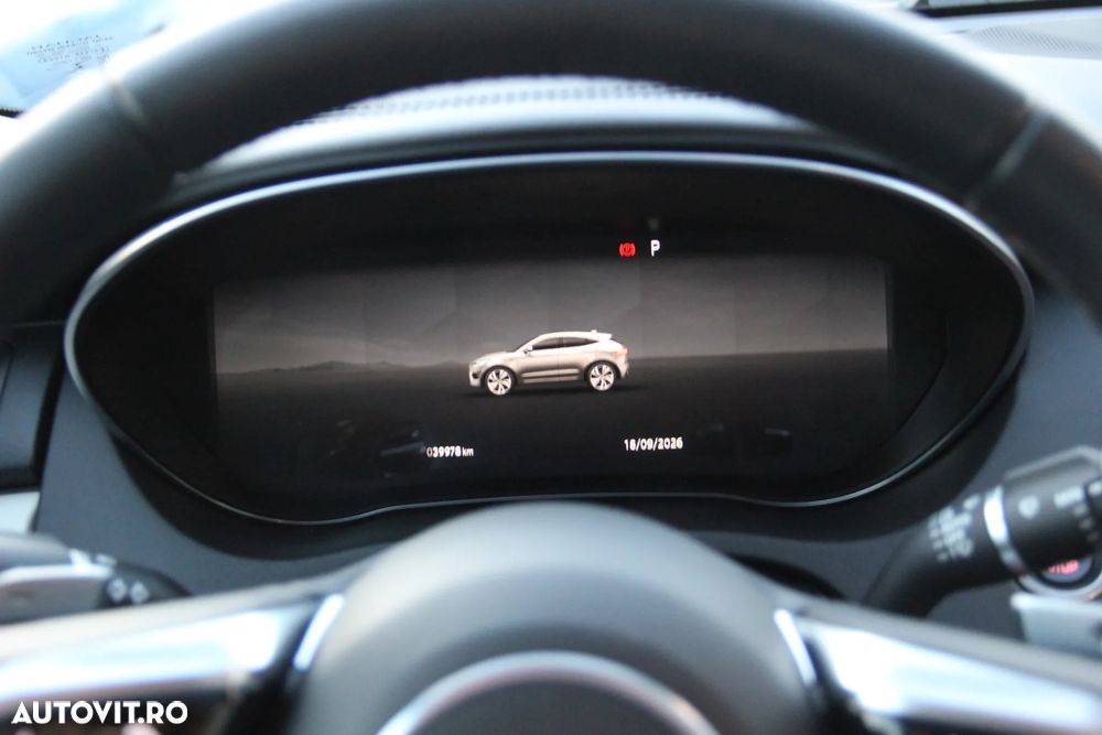 Jaguar E-Pace - 36