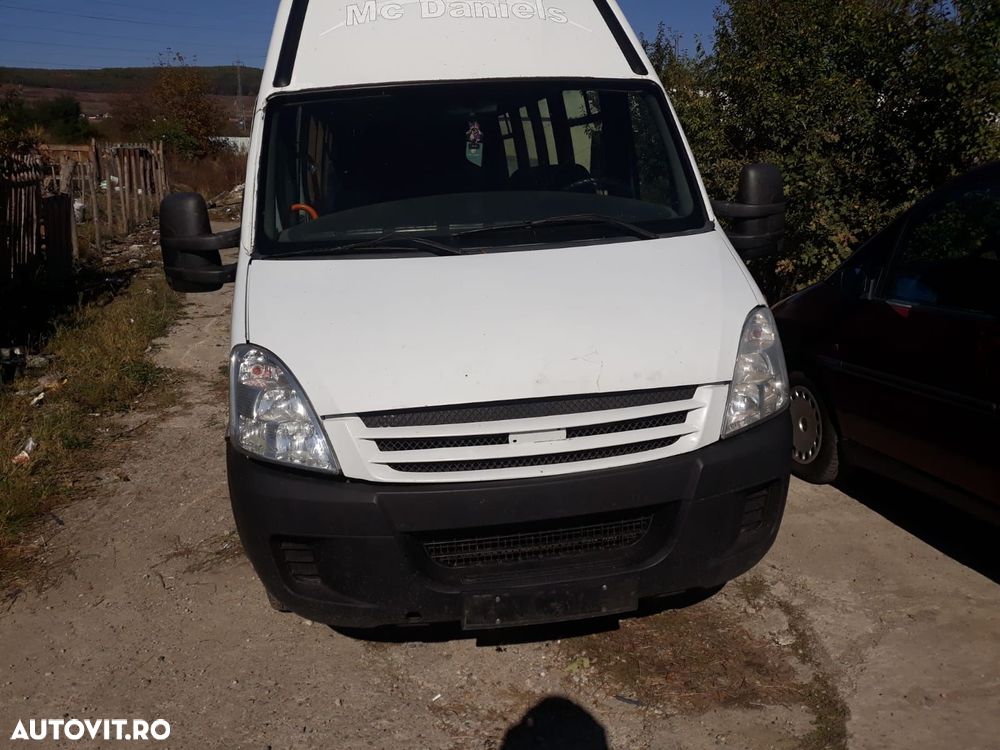Dezmembrez Iveco Daily - 2