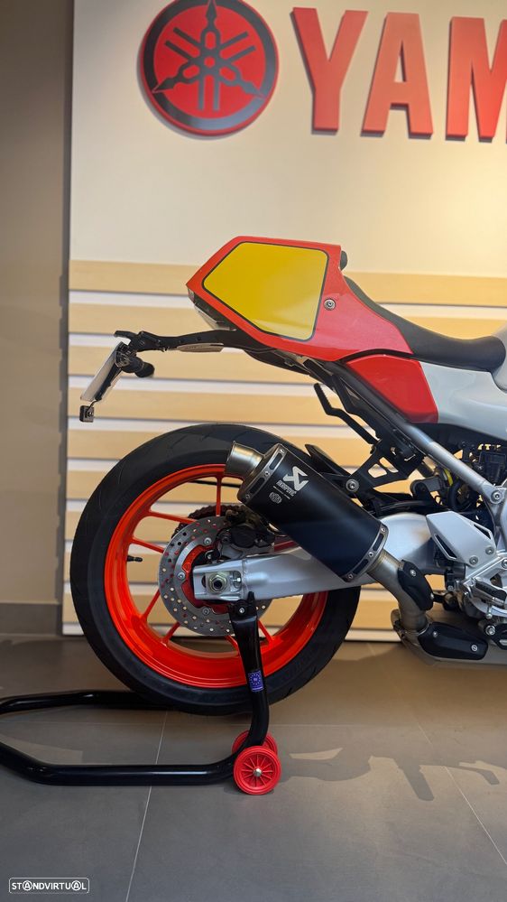 Yamaha XSR 900 GP AKRAPOVIC - 3