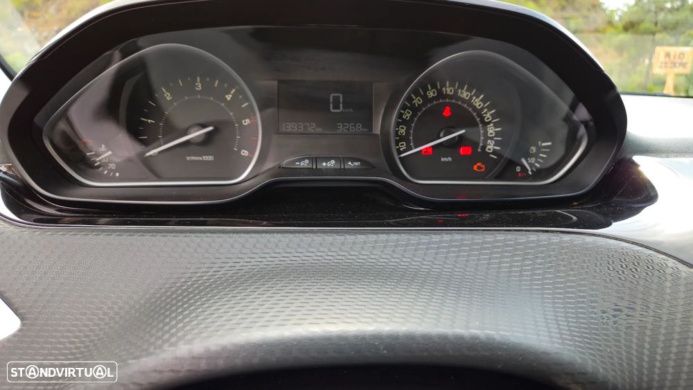 Peugeot 208 1.6 BlueHDi Style - 7