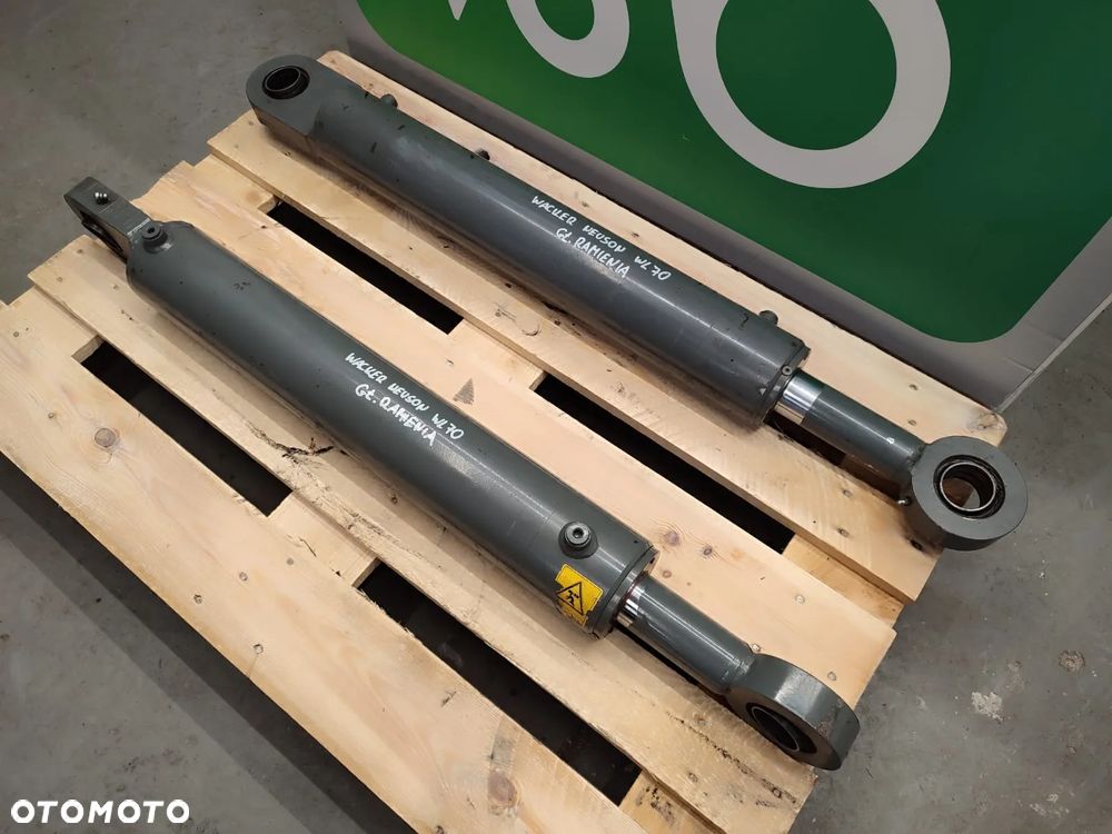 Siłownik główny ramienia 1000291646 WACKER NEUSON WL 70 - 6