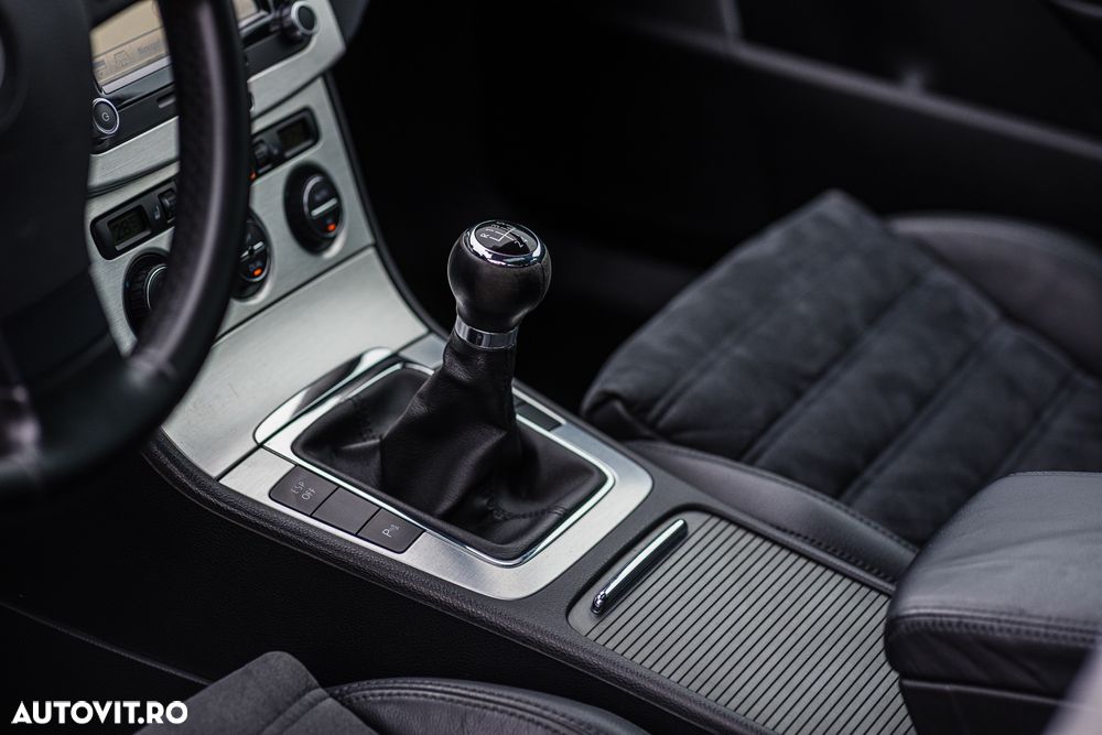 Volkswagen Passat Variant 2.0 TDI DPF Highline - 27