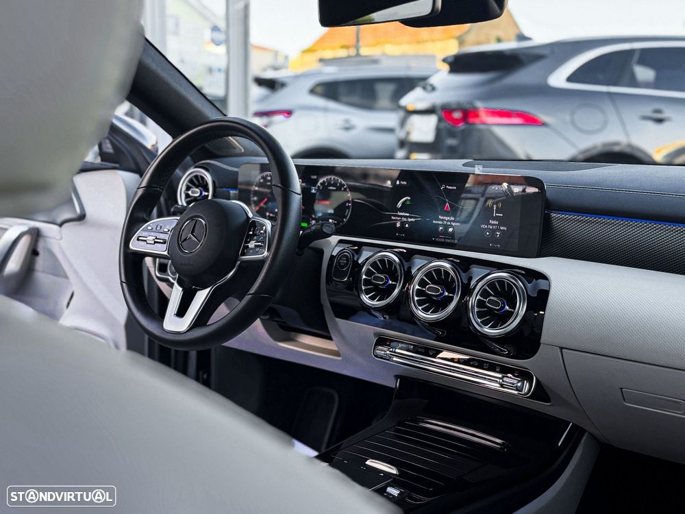 Mercedes-Benz CLA 250 e Progressive - 13