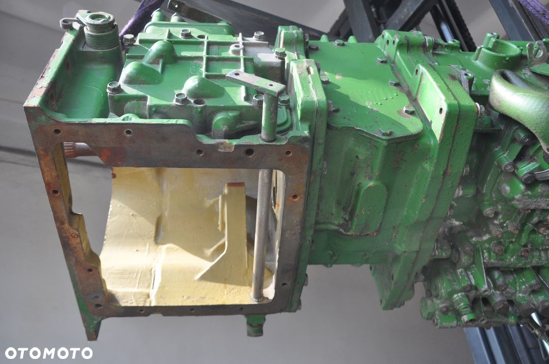 SKRZYNIA BIEGÓW JOHN DEERE NR R116768 / 033194B - 11