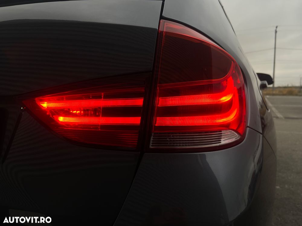 BMW X1 sDrive20d Aut. xLine - 24