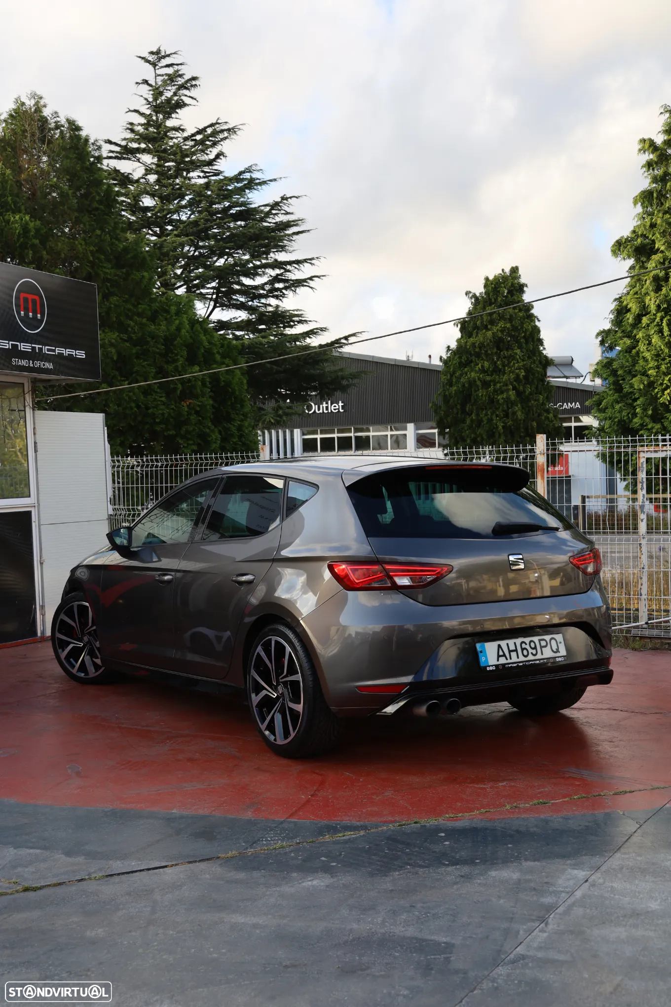 SEAT Leon 1.6 TDI S&S Style - 24
