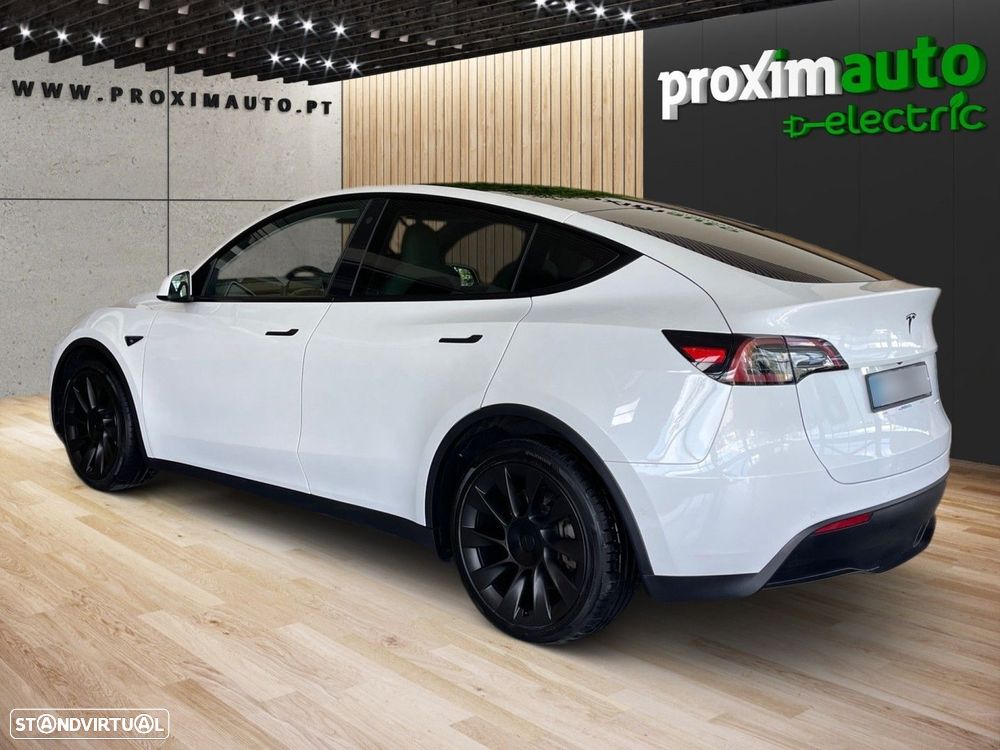 Tesla Model Y Long Range Tração Integral - 17