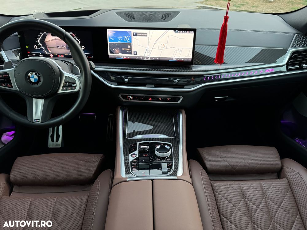 BMW X6 xDrive40i AT MHEV - 11