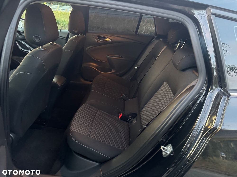 Opel Astra 1.6 CDTI Active - 19