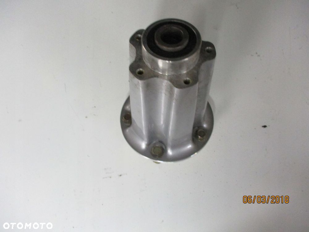 can am spyder rt 1000 piasta tylnego koła - 1