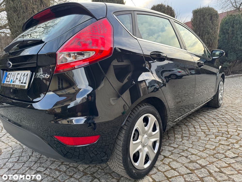 Ford Fiesta 1.25 Champions Edition - 11