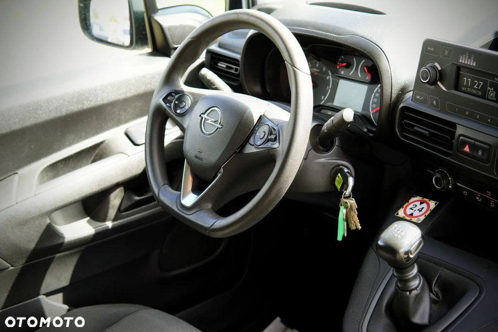 Opel Combo Van 1.2 Enjoy 110KM 4d Long - 23