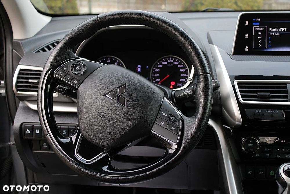 Mitsubishi Eclipse Cross - 16