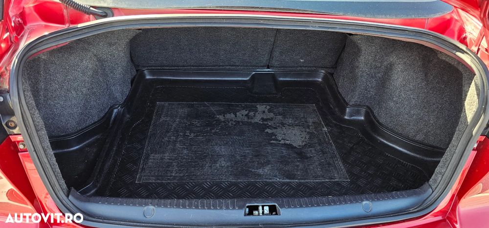 Mitsubishi Lancer 1.6 Inform A01 - 10