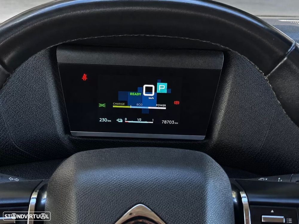 Citroën e-C4 50 kWh Feel Pack — fotografia 12