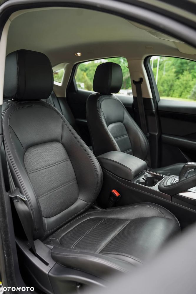 Jaguar E-Pace 2.0 i4D AWD - 19
