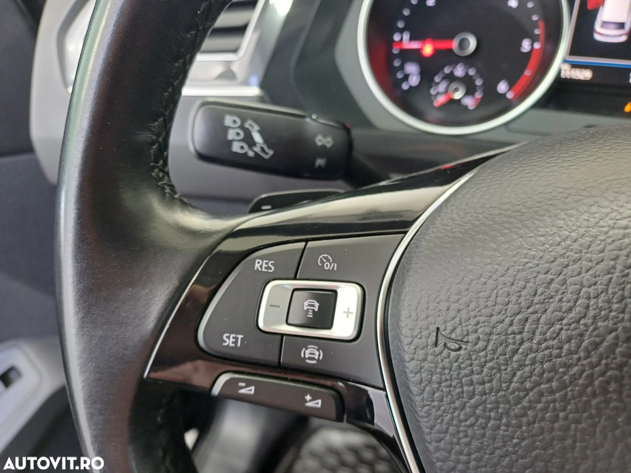 Volkswagen Tiguan 2.0 TDI 4Mot DSG Comfortline - 11