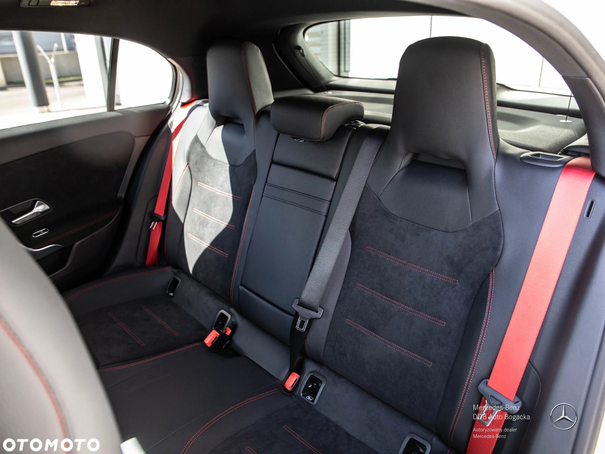 Mercedes-Benz Klasa A 35 AMG 4-Matic 8G-DCT - 13