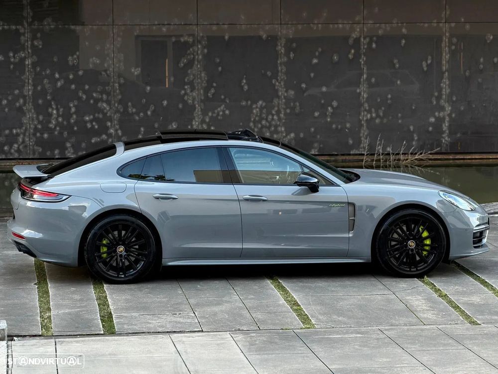 Porsche Panamera 4 E-Hybrid Platinum Edition com PDLS - 47