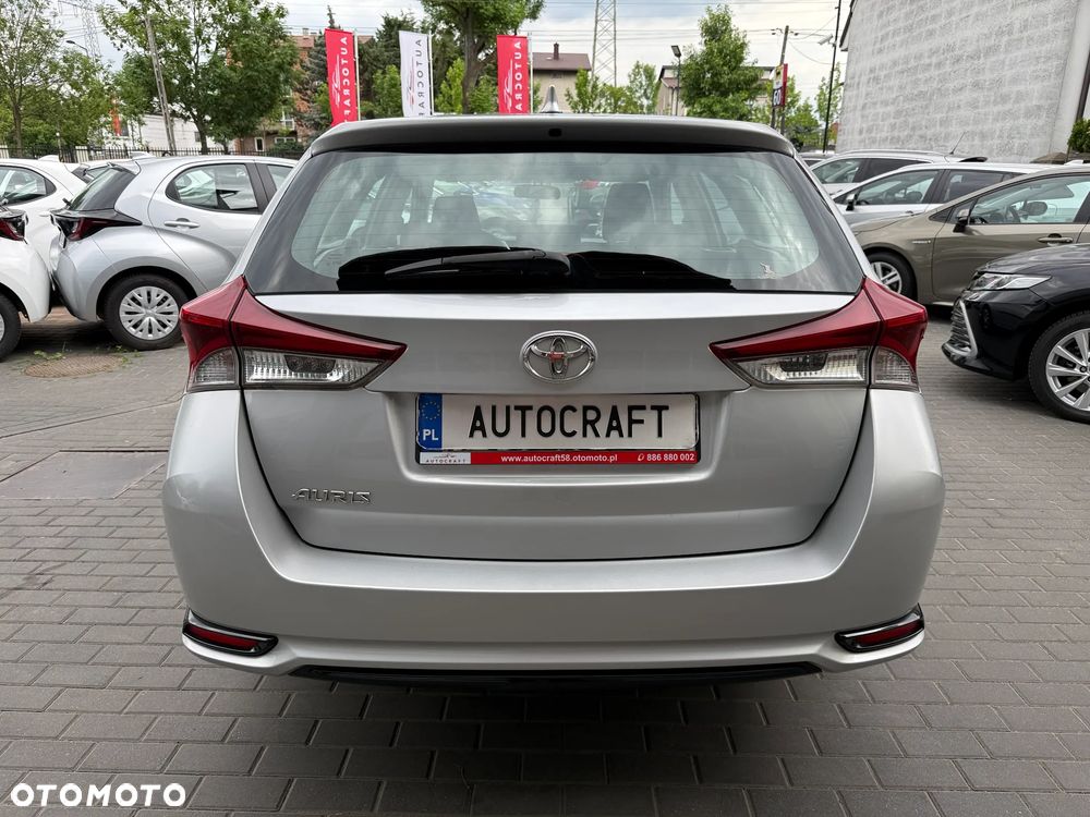 Toyota Auris 1.33 VVT-i Active - 24